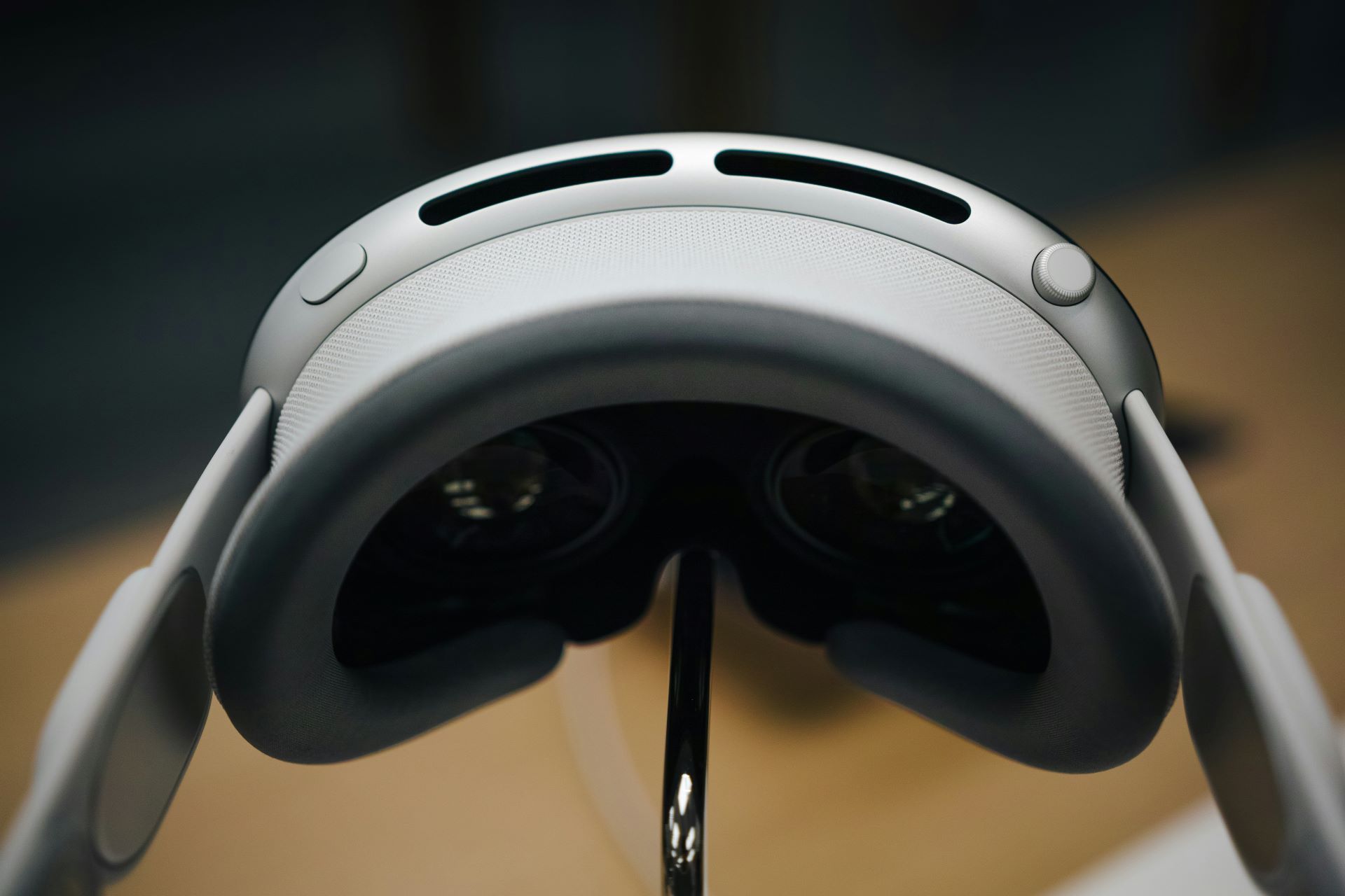 Tracking Your Every Blink Privacy Risks In Vr